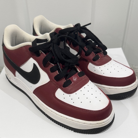 maroon and white dunks